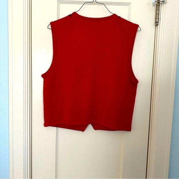 Alfred Dunner Sweater Vest Holiday Red with Black Beads Acrylic & Wool Size PL - Picture 6 of 7